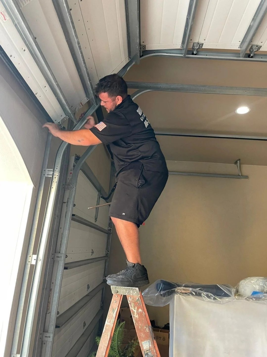 Garage door repair work, gallery photo 11